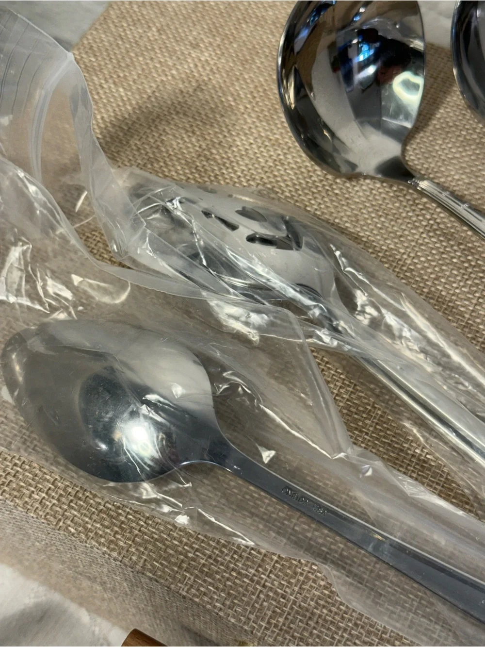 Oneida Coronation Stainless Serving Spoon Lot of 5 Pieces (3 sealed) 8.25”